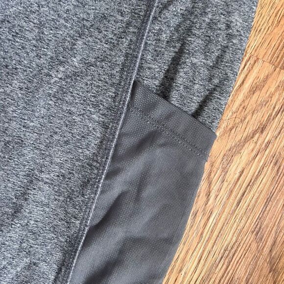 Mondetta grey leggings with pocket size large - Picture 4 of 4